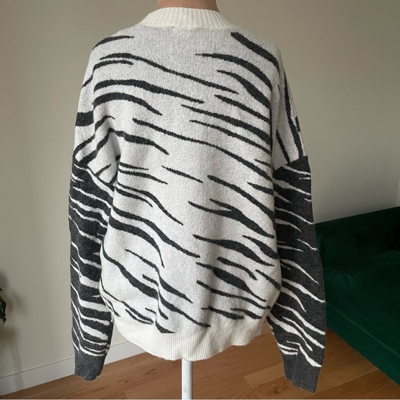 RAILS Lana Mixed Abstract Tiger Stripes Wool Blend Crewneck Sweater Size Large - Picture 7 of 12